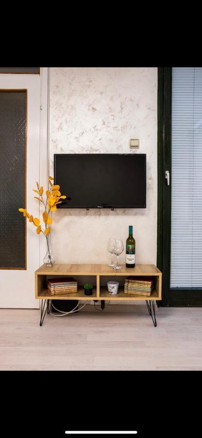 Center Cozy Apartment Subotica Bagian luar foto